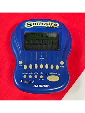 Radica Solitaire Lite Handheld Electronic Game Blue 1997 Age 8-11 Solitaire